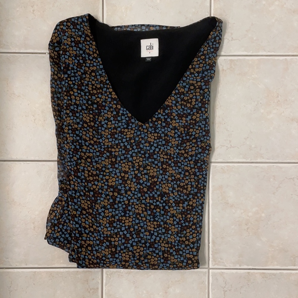CABI floral bell sleeve dress size: Small